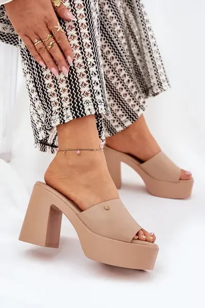 Boto Dámské Sandały Z Eko Kůže Na Podpatku A Platformě Khaki Tamirella