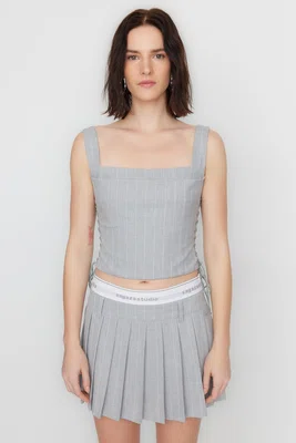 Trendyol X Sagaza Studio šedá pruhovaná halenka s detailem kravaty