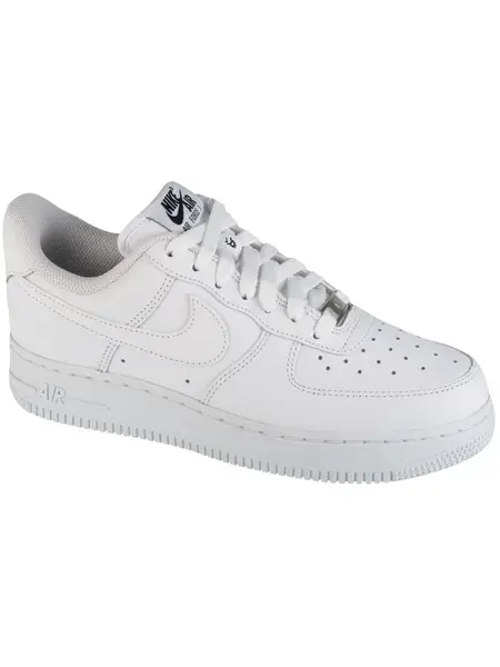 NIKE Nízke tenisky 'Nike Air Force 1 07'  biela