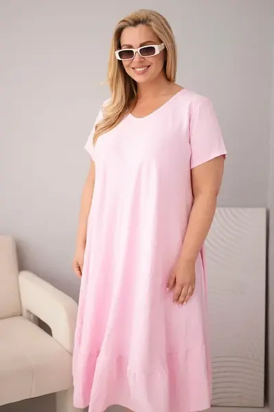 Plus size šaty s volánom a krátkym rukávom