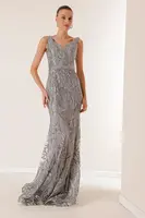 Autor: Saygı Výstrih do V podšívka trblietavé kŕdeľ potlač dlhé šaty