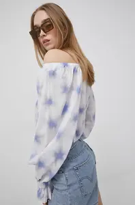 Levi's  Halenka