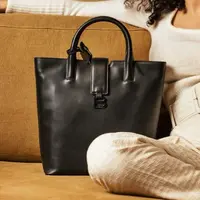 Dámska kožená kabelka Burkely Borste - čierna