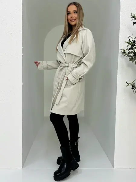 Edoti Fashionable women's coat CL