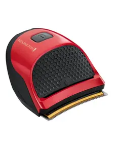 Zastřihovač vlasů Remington QuickCut Manchester United HC4255 + dárek zdarma