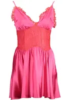 Krátké růžové šaty Gaelle Paris