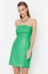 Trendyol zelené večerní šaty z umělé kůže bez ramínek