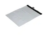 100 ks - Obálka plastová samolepicí bílo-černá 450x550, tl. 0,06 (80% podíl recyklátu)