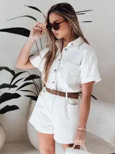 Krátky džínsový overal s opaskom DINOZIA