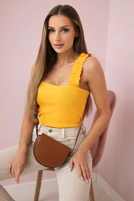 Halenka s volánky na ramínkách hořčicová
