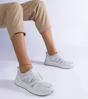 Gemre White sneakers on a thick sole Sierra