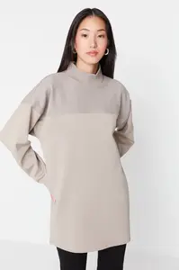 Trendyol pletená tunika s barevným blokováním v barvě norka