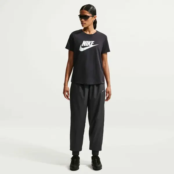 Nike Sportswear Essentials S
