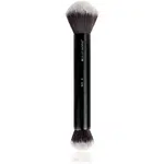 Brushworks Double Ended malý štětec pro nanášení tekutých, krémových a pudrových produktů typ NO. 6 1 ks