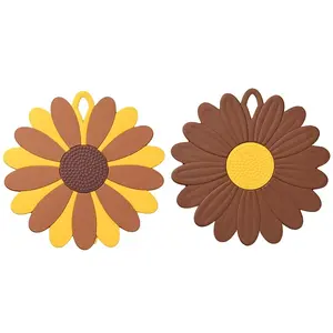 2Pcs 2 Style Flower Silicone Hot Pads