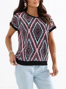 Černá dámská halenka s kulatým výstřihem