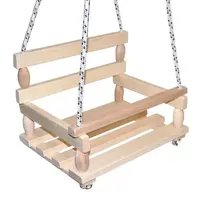 Dřevěná houpačka