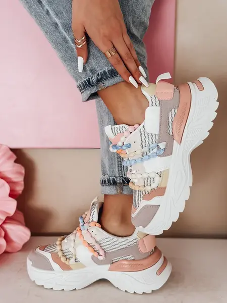 Dámské sneakersy na platformě BEASTAR