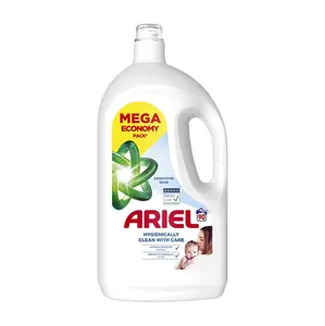ARIEL Sensitive Tekutý prací prostriedok 90 praní 4,05 l