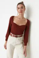 Trendyol Brown Crop Heart Golier Pletený sveter