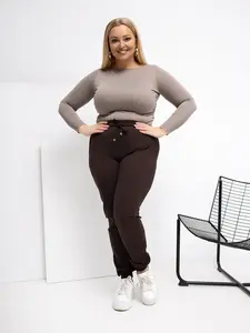 Tmavohnedé tepláky