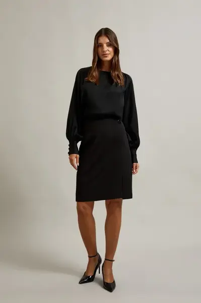 Černá pouzdrová sukně Marisse