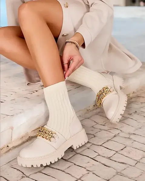 Resti Elegant women's boots with ornament Olluf