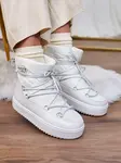 Resti Women's slip-on boots a'la snow boots in white Vevnose