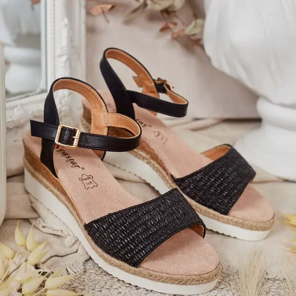 Resti Women's Osil Anchor Sandals