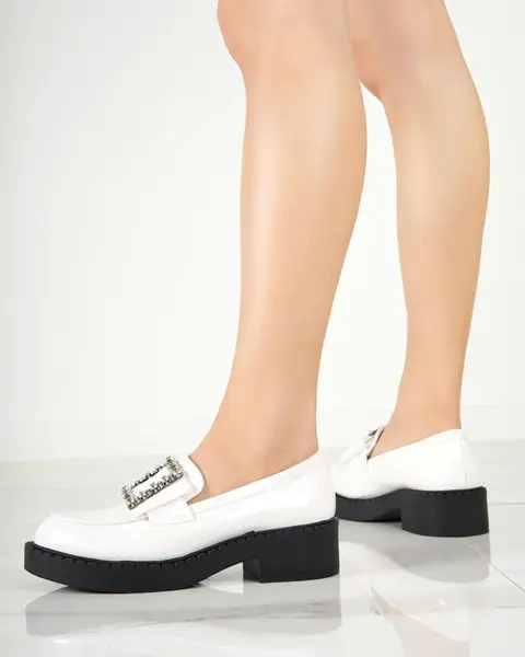 Resti Lacquered shoes with a white buckle. Fogim- Footwear