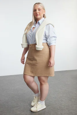 Trendyol Curve Beige Buttoned Zippered Mini Woven Cashmere Thick Plus Size Skirt