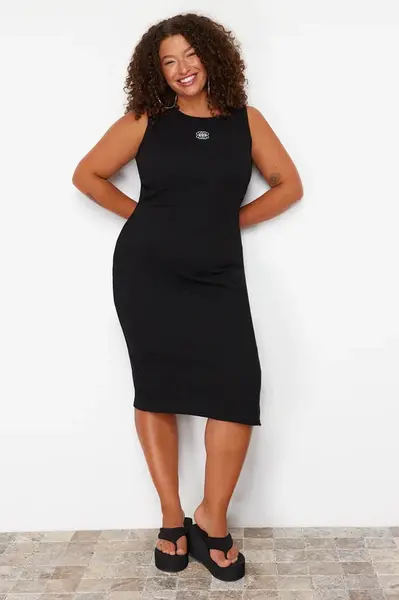 Trendyol Curve Black Embroidery Detail Midi Knitted Plus Size Dress