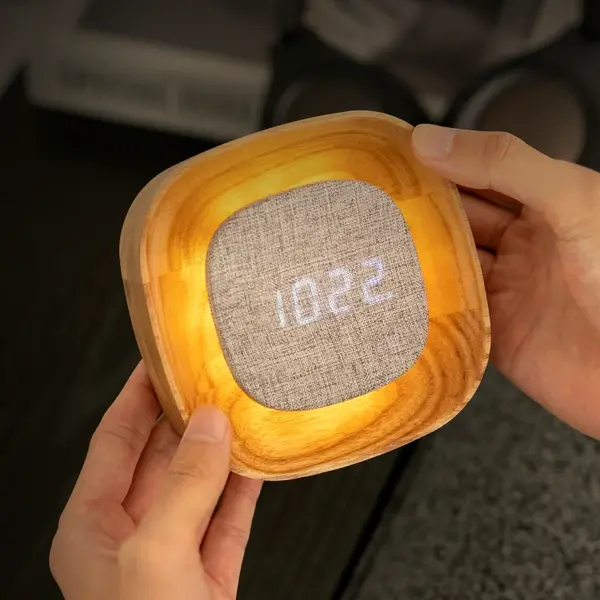 Budík Lumos, více variant - Gingko Varianta: čtverec, jasan