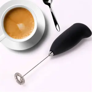 Šlehač ruční 4L 8808