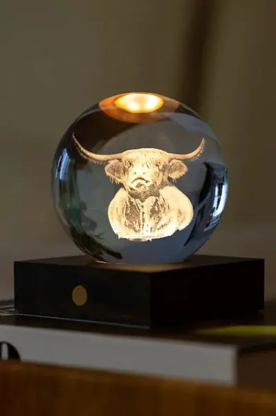 Bezdrôtová led dekoratívna lampa Gingko Design Amber Crystal Light 9,5 x 8 x 8 cm