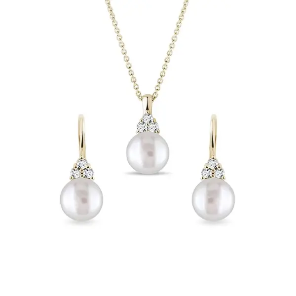 Sada šperků s perlami a diamanty ve žlutém zlatě KLENOTA