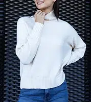 Gemre White loose-fitting turtleneck Lukana