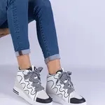 Gemre Bielo-čierne dámske tenisky s hrubými šnúrkami Gralina