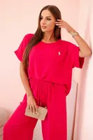 Kesi Włoski Dámsky komplet z viskózy s ozdobným kvetom a širokými nohavicami - fuksia