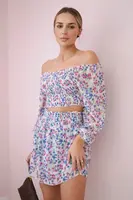 Set with beige flowers