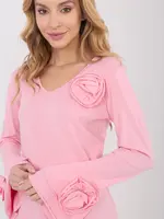 Růžová halenka s květinovými detaily
