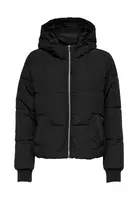 Černá zimní bunda s kapucí