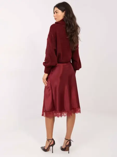 Bordová asymetrická sukně s krajkou