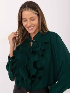 Tmavě zelená halenka s volány