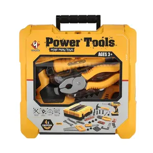 Souprava nářadí v kufru