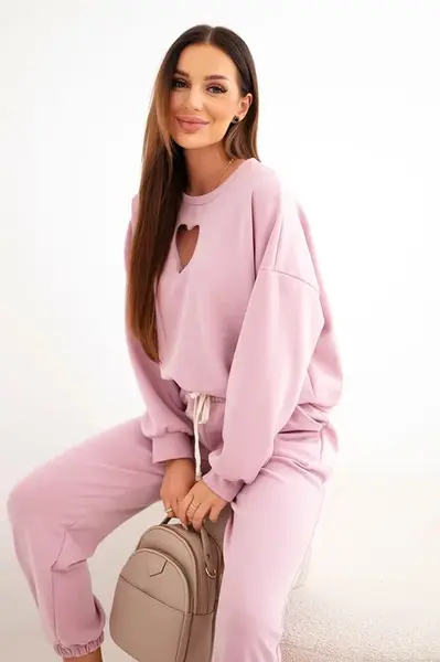 Dámska súprava s výrezom v tvare srdca