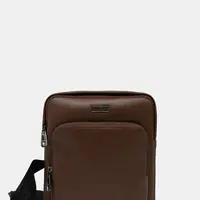 Taštička Guess BOSTON hnědá barva, HMBOCA P5323