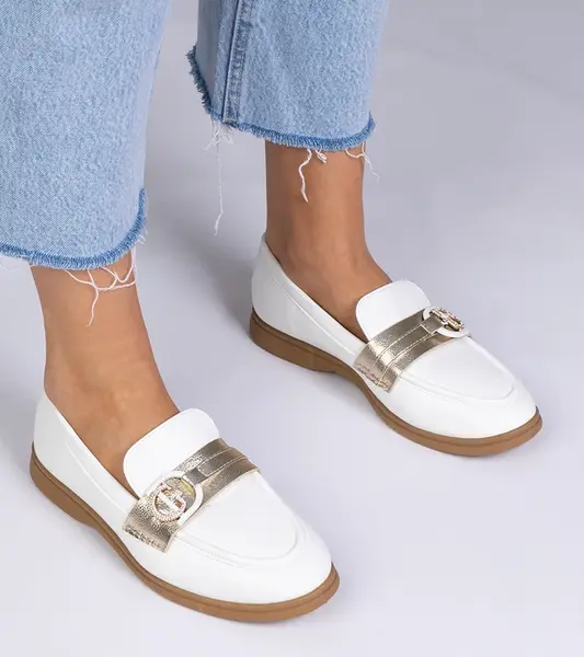 Gemre White eco-leather moccasins with rhinestones Berita