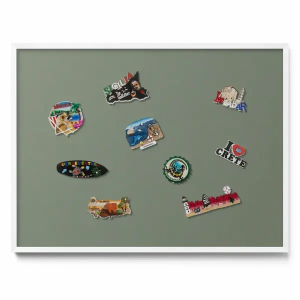 TULUP MAGNETICKÁ TABULE 80x60 cm bílý rám – Olivová barva
