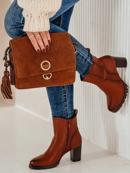 Dámské kotníkové boty na podpatku BOOTELY